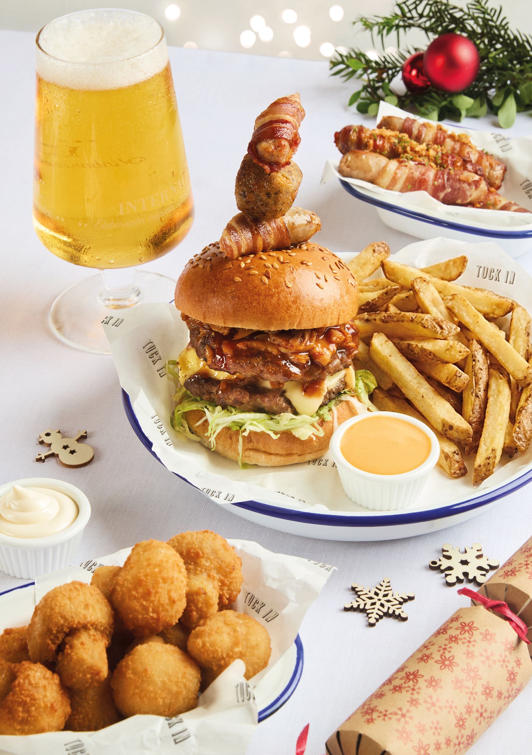 Festive Lunch & Dinner at The Ffordd Derwen in Rhyl